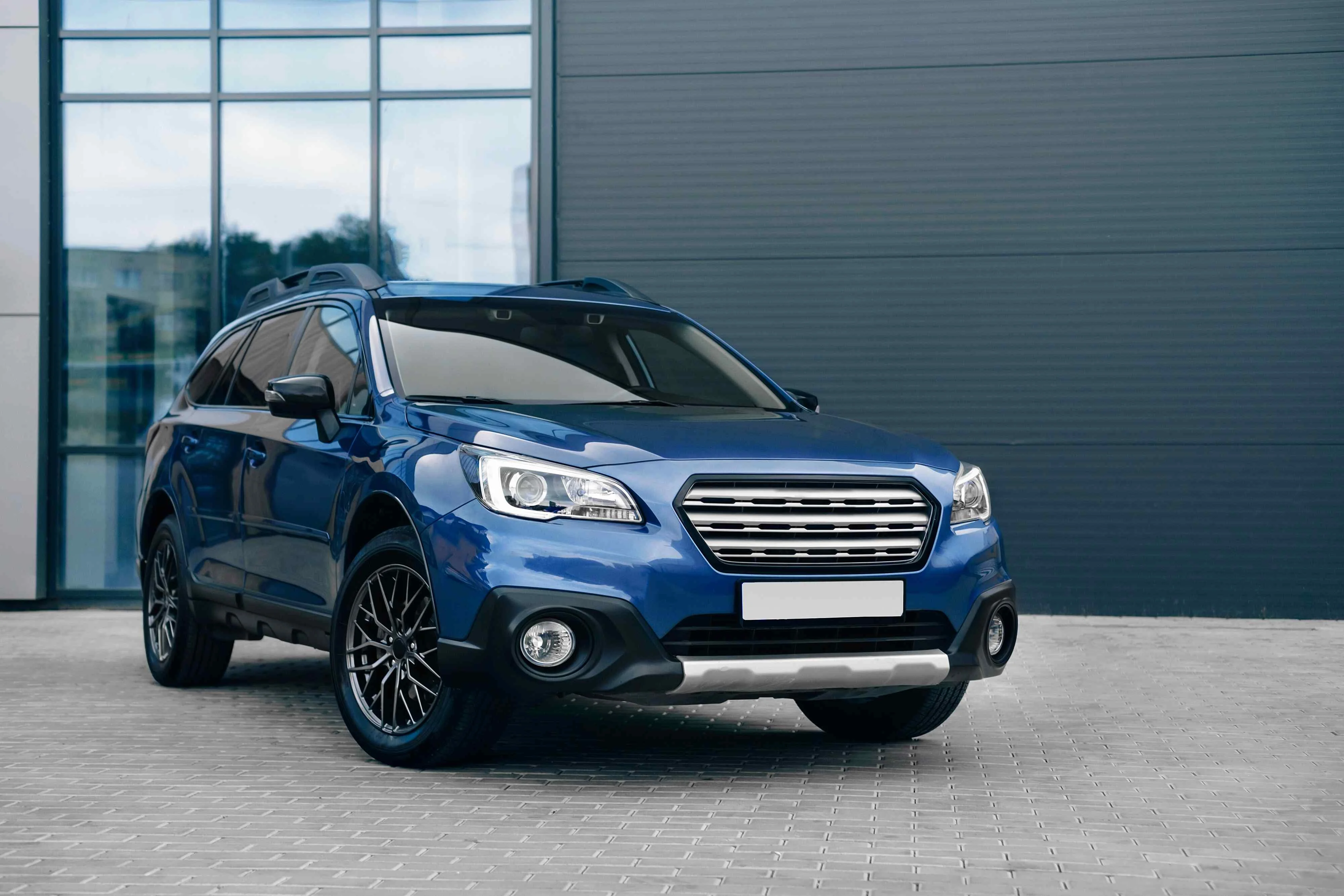 Luxury SUV consultation